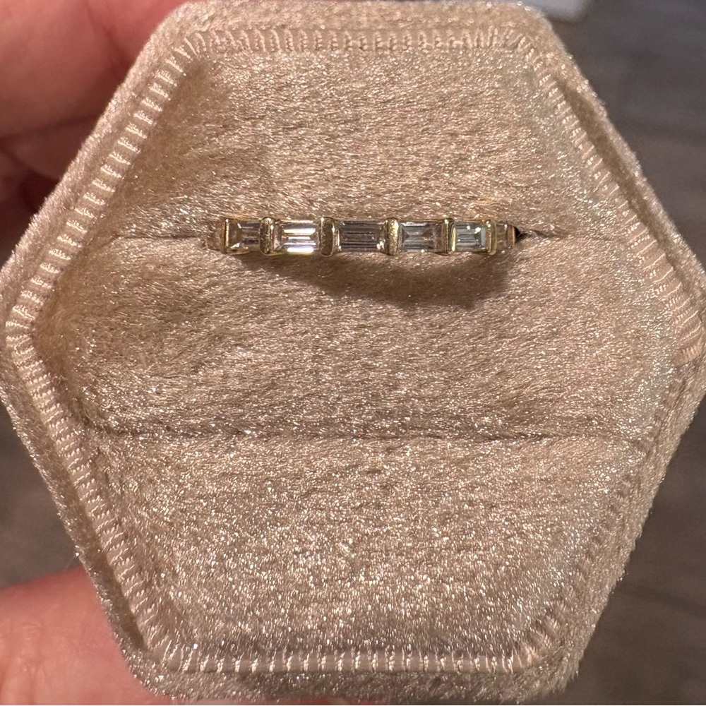 Ring Concierge 14K Gold Baguette Bar Eternity Band